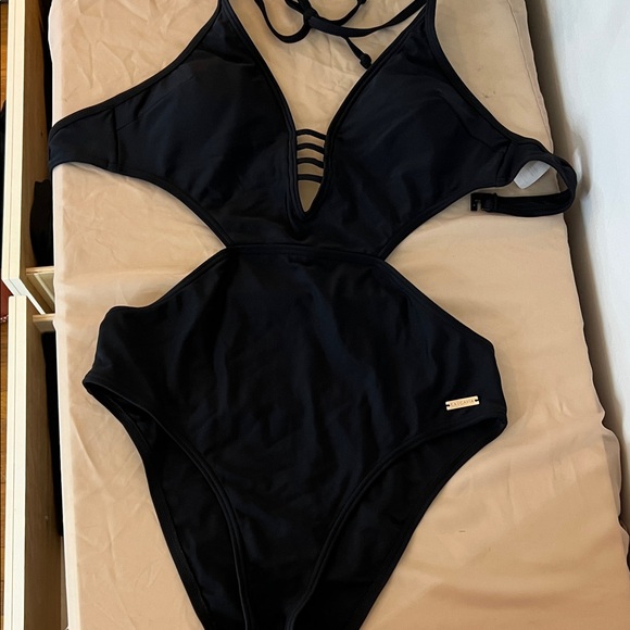 Lascana Other - Elegant Black Women's One Piece Swimsuit